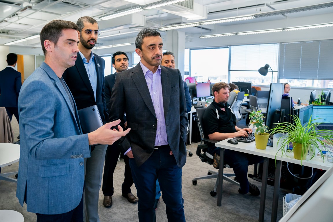 UAE minister visits Artificial Intelligence lab