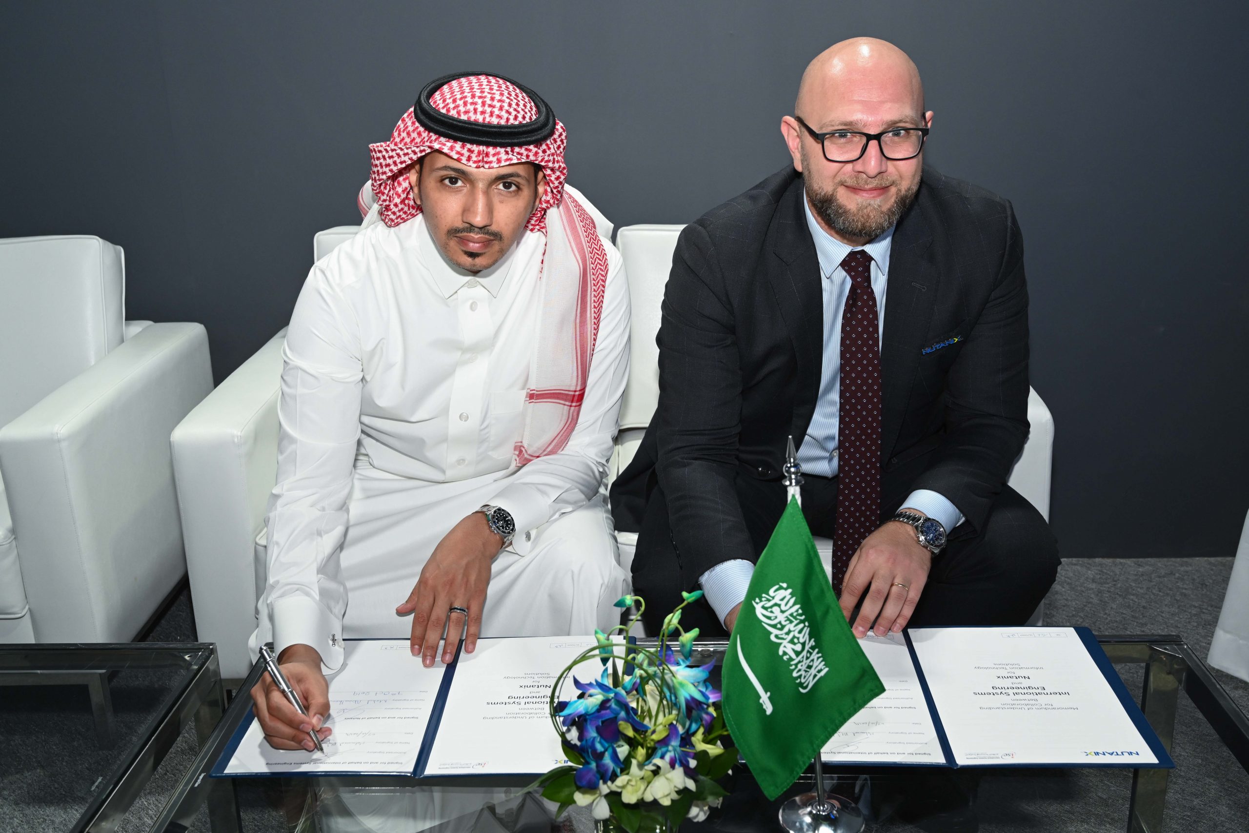 Mohammed Alghailani, ISE and Mohammad Abulhouf, Nutanix at the MoU signing ceremony