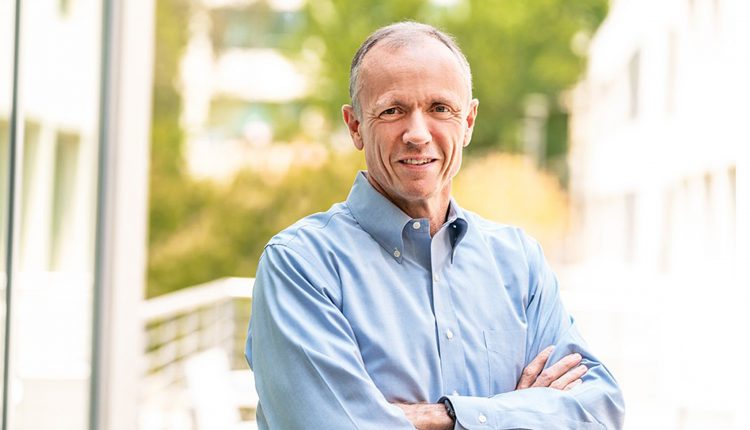 Tom Gillis, VMware