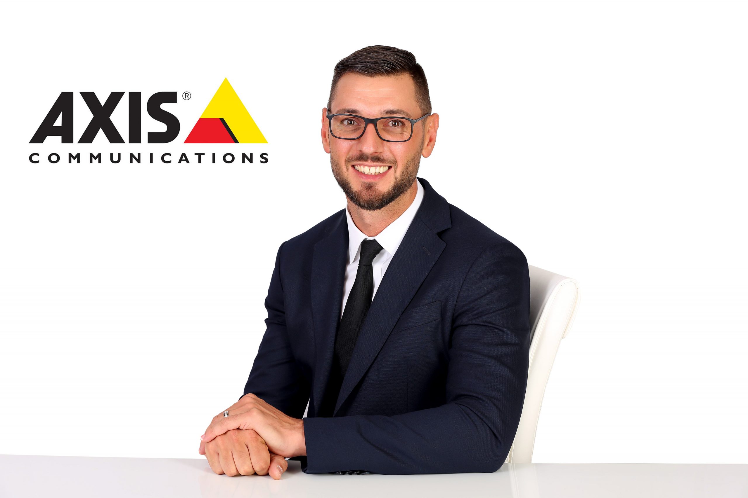 Ettiene Van Der Watt, Axis Communications MEA