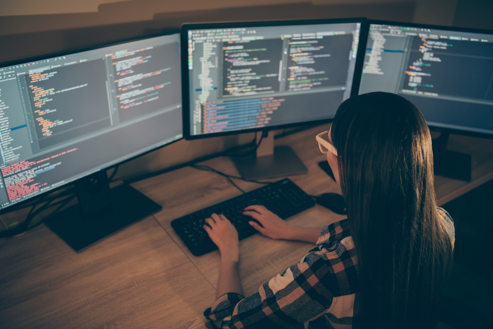 coder women coding