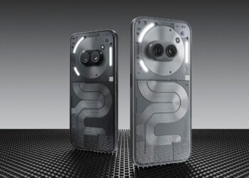 Nothing elevates the experience with Phone (2a) Plus