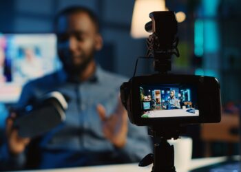 Cloudflare enables Content Creators to reclaim control from AI Bots