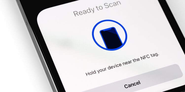 Smartphone users should be aware of the threats posed by malicious NFC tags