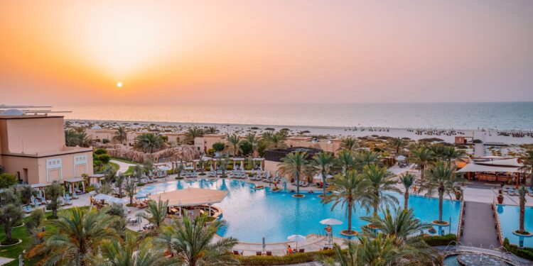 Rotana books Oracle Cloud to boost its hotel operations
