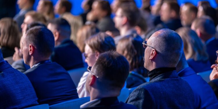 Huawei empowers partners at ME&CA Partner Summit 2025