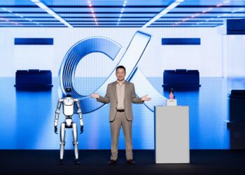 MWC 2026: HONOR advances its AI vision with Robot Phone, Humanoid Robot and Magic V6