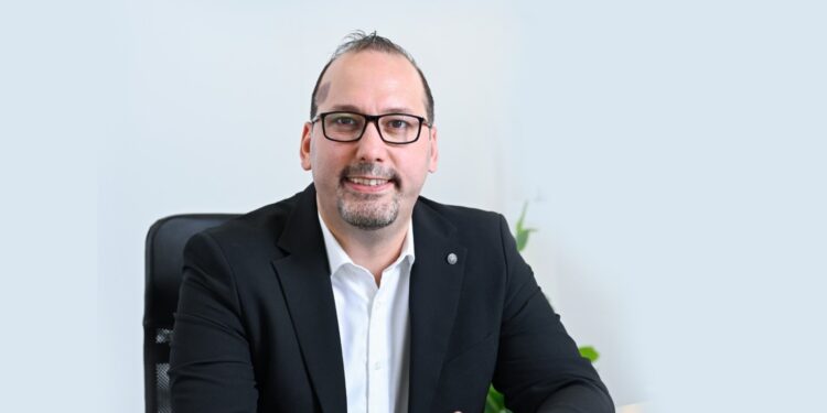 Portable power: ASUS on how the ExpertBook Ultra is redefining work in the AI era