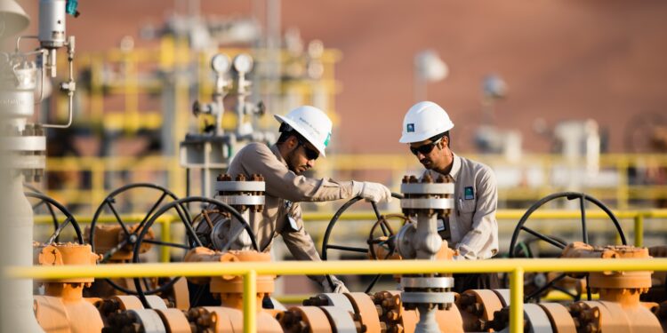 Emerson and Aramco deploy AI to drive global refinery efficiency gains